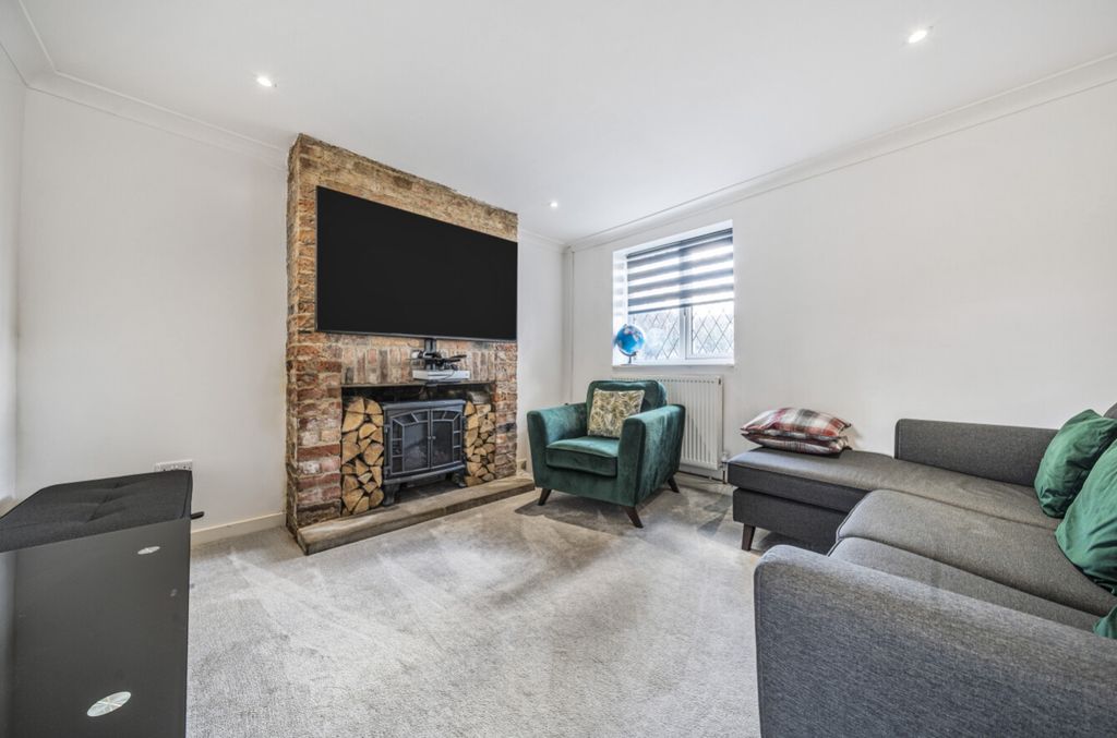 Property photo 2 of 29 1193130 (2)