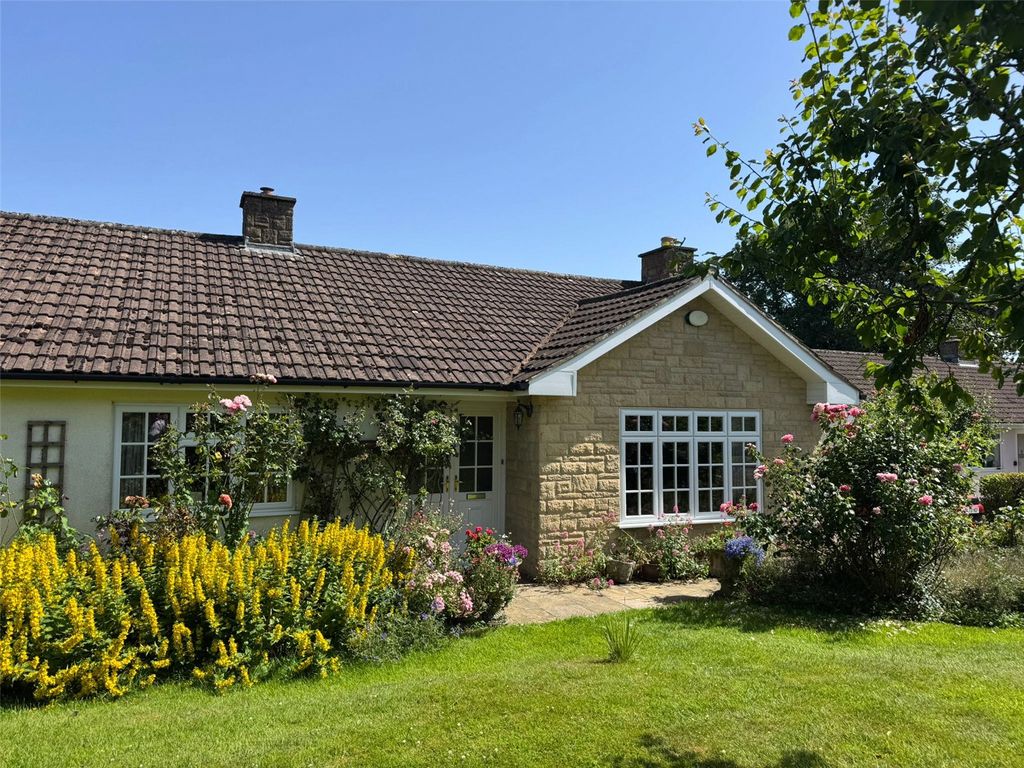 Property photo 2 of 17 Picture No. 34