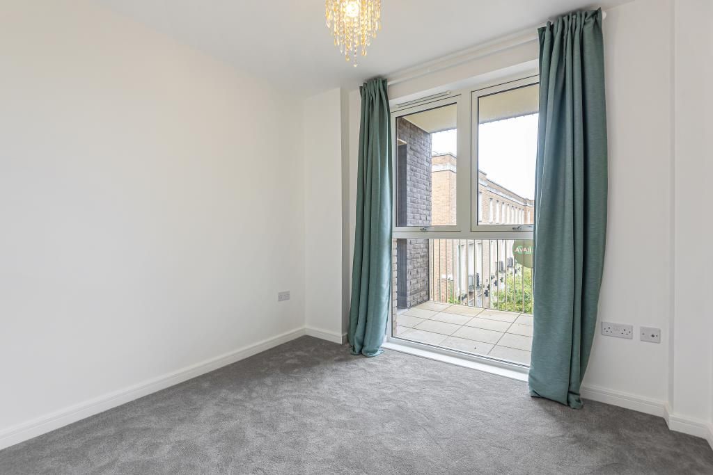 Property photo 2 of 10 Bedroom