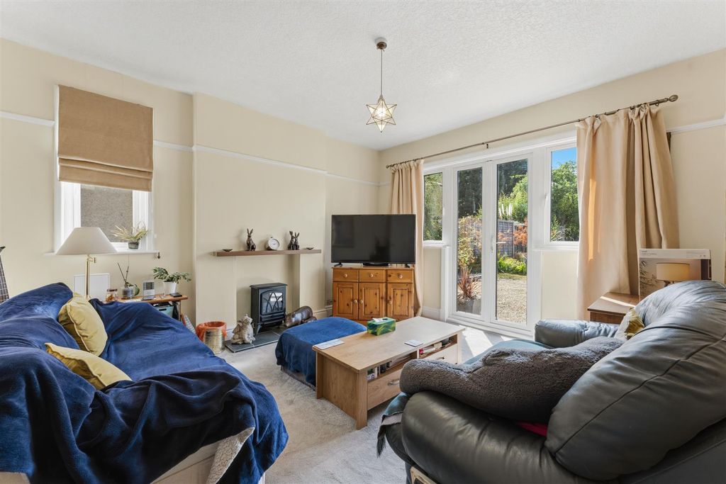 Property photo 3 of 16