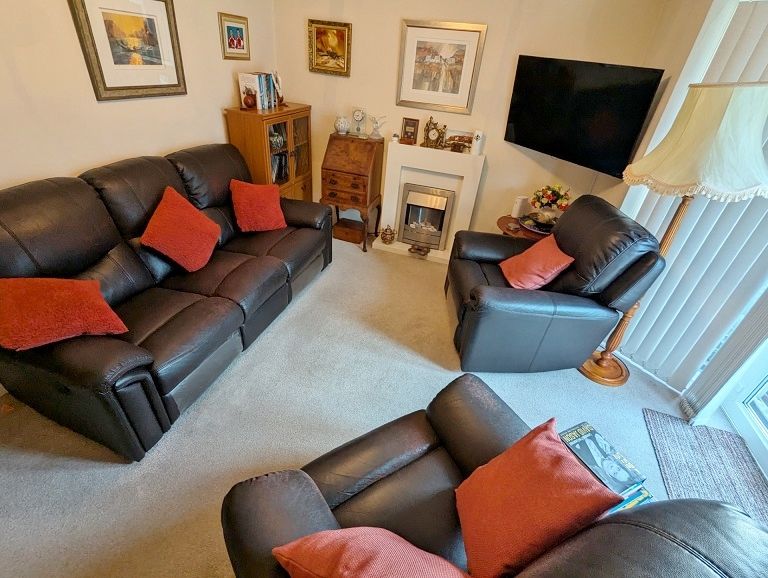 Property photo 2 of 7