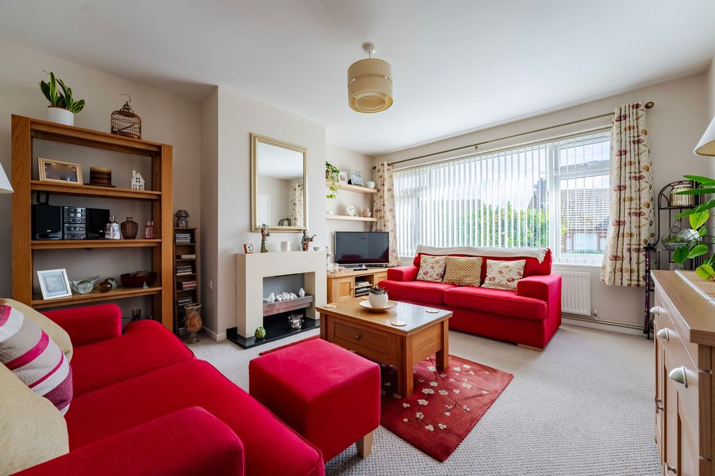 Property photo 2 of 16