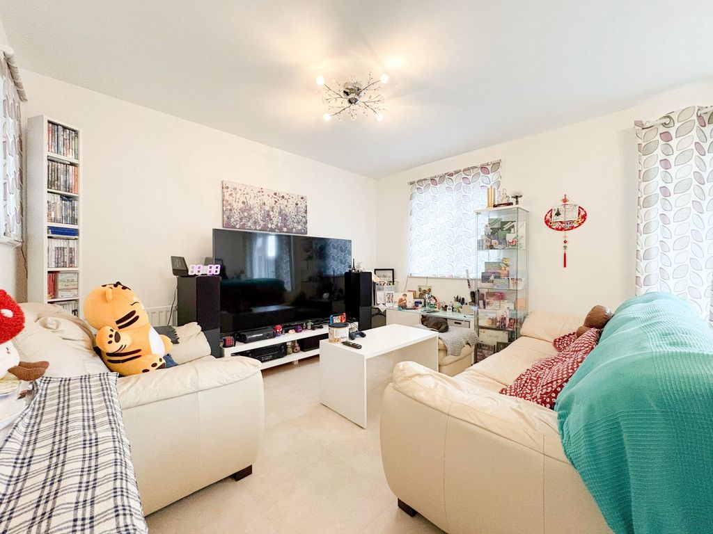 Property photo 3 of 15