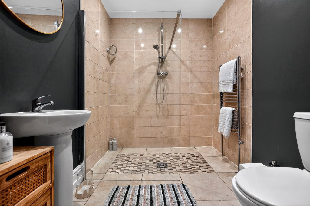 Property photo 3 of 20 Downstairs Shower