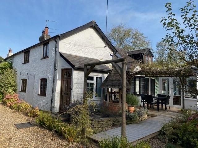 Property photo 3 of 8 External View