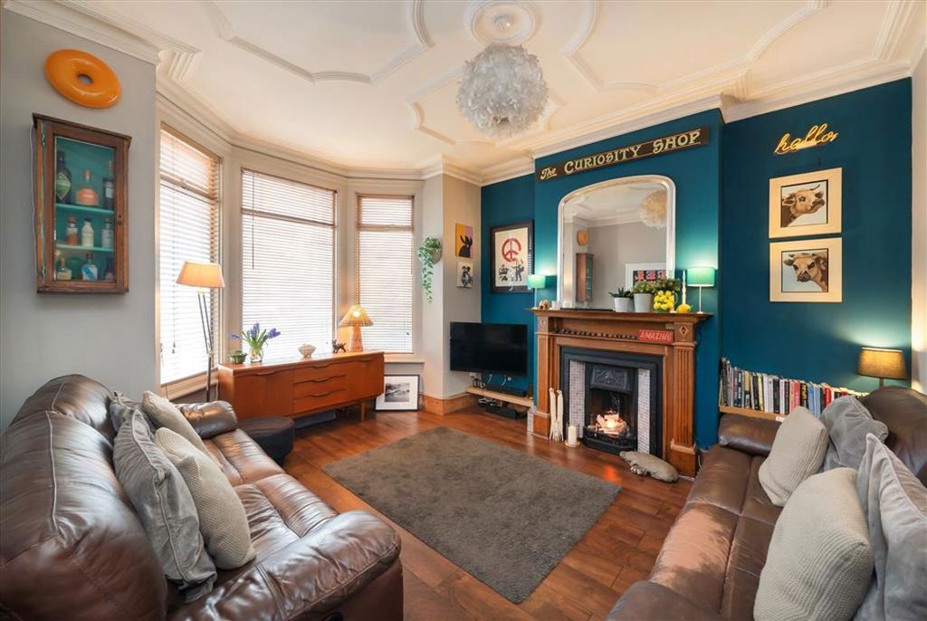 Property photo 2 of 9