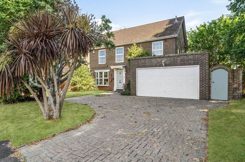 Property photo 1 of 23