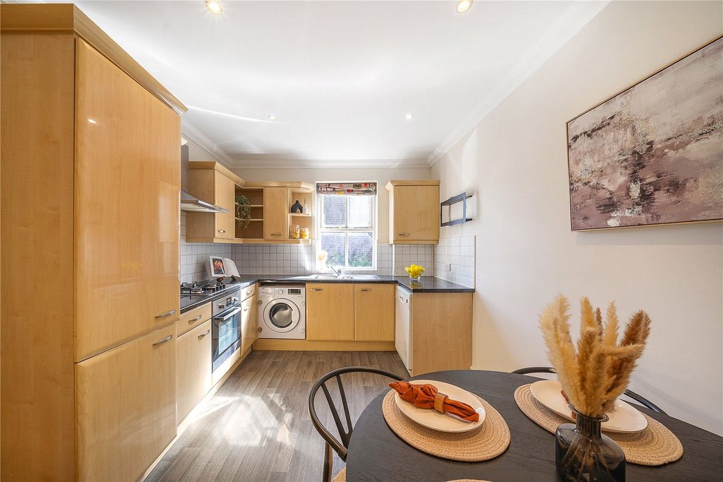 Property photo 3 of 24 Picture No. 25