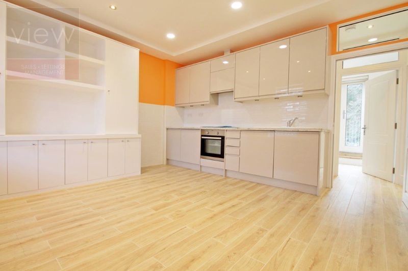 Property photo 3 of 11 Photo 3