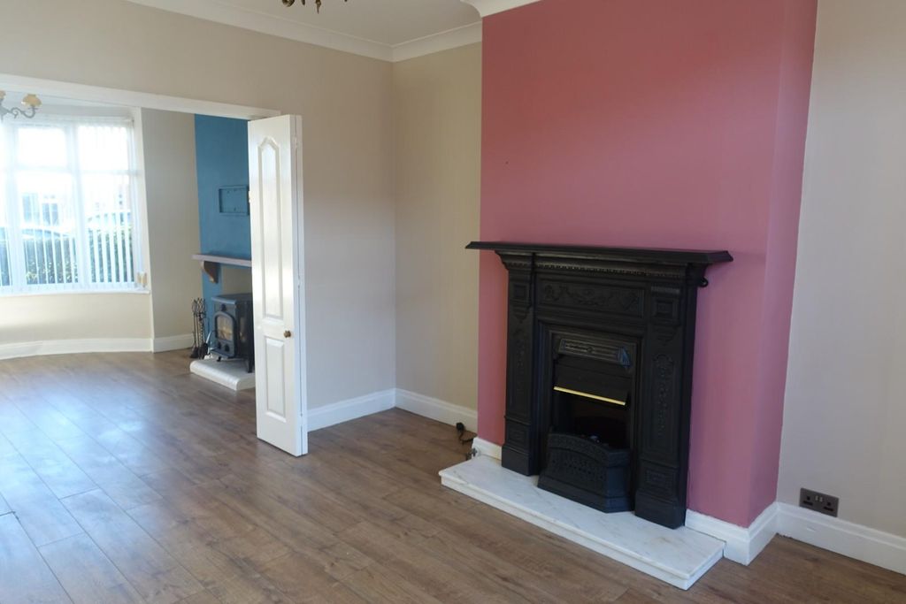 Property photo 3 of 9 Dsc04787.Jpg