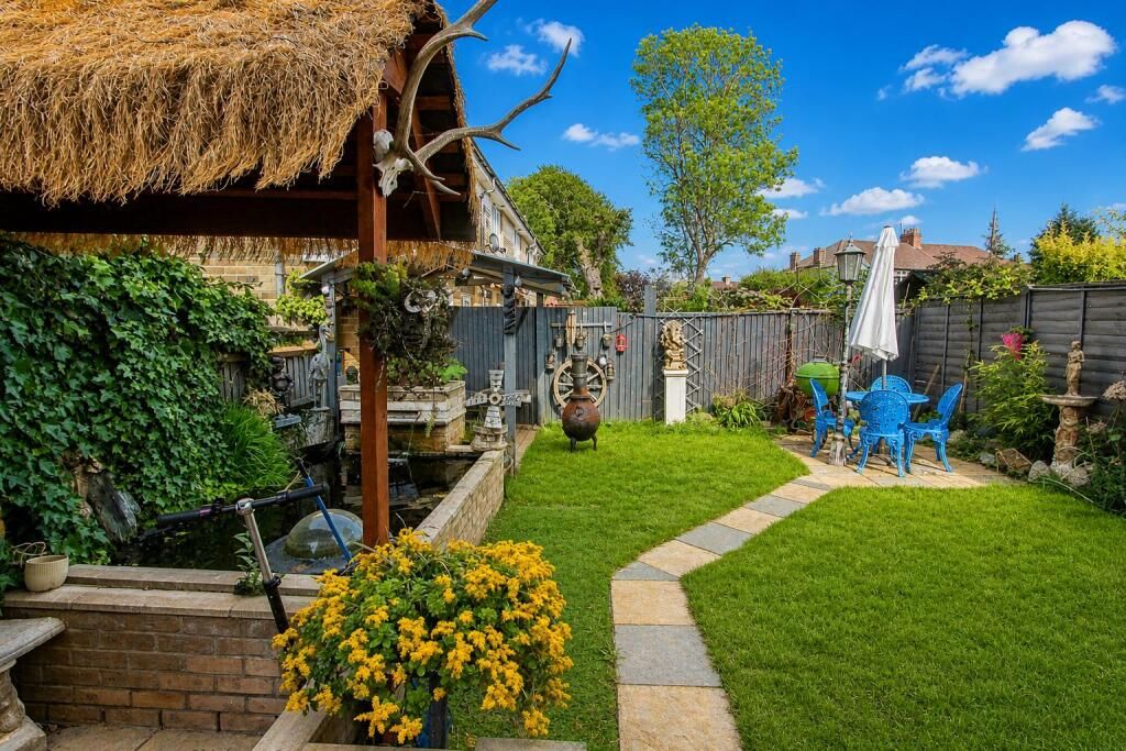 Property photo 3 of 17