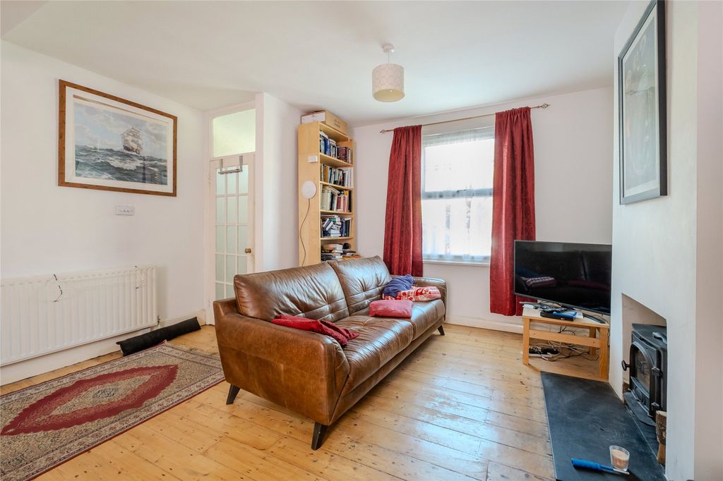 Property photo 2 of 10 Picture No. 08