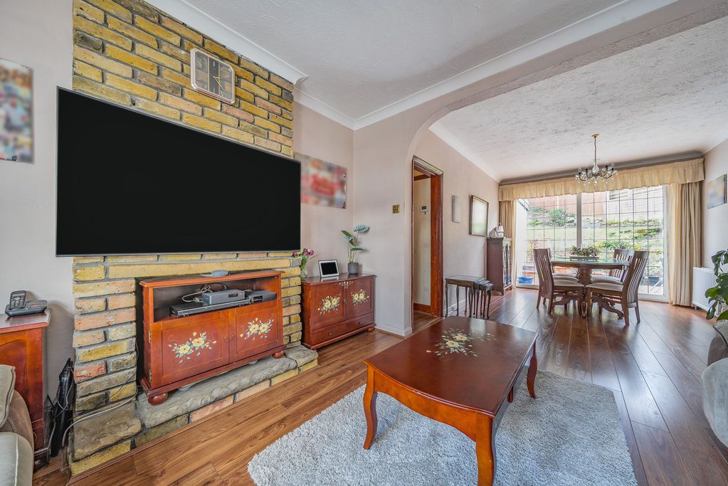 Property photo 3 of 21 Photo 2