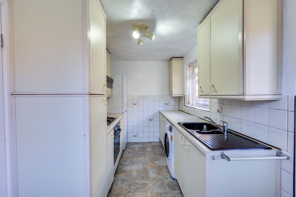 Property photo 3 of 9 Picture No. 44