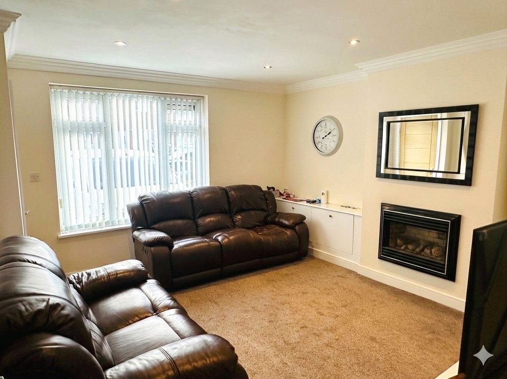 Property photo 2 of 12 Picture No. 06