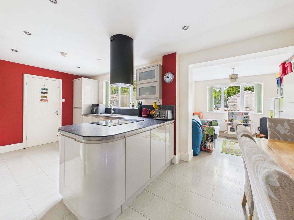 Property photo 3 of 13