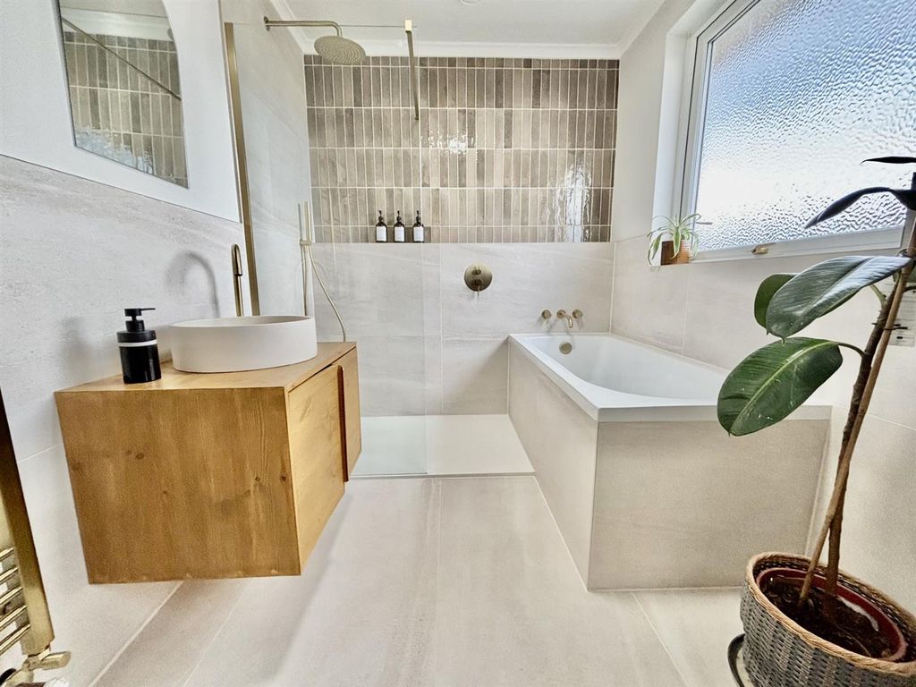 Property photo 2 of 18 Bathroom/Shower Room W/C