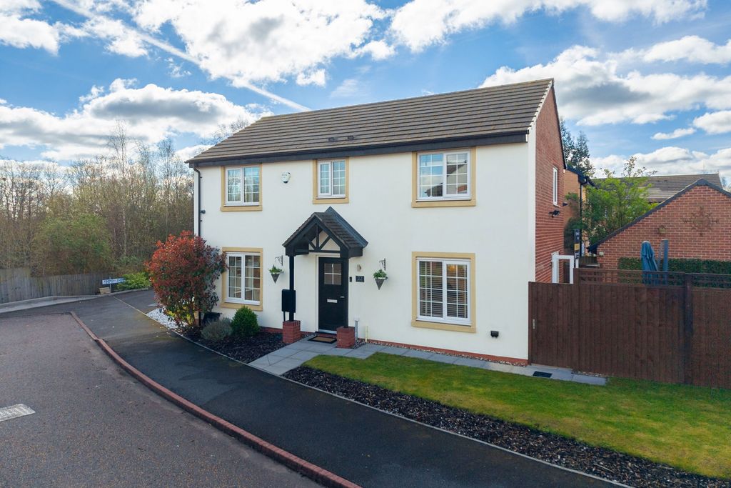 Property photo 1 of 31