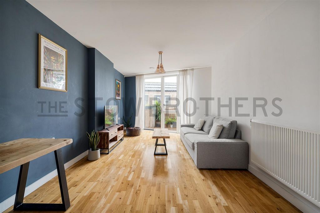 Property photo 3 of 20