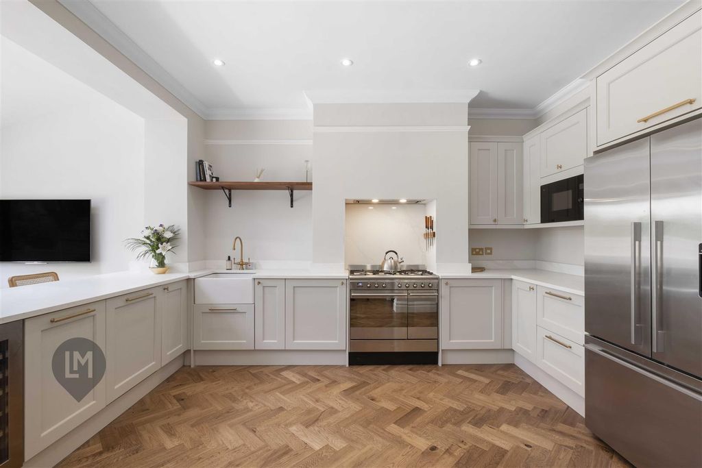 Property photo 3 of 11 Kitchen/Living/Dining Room