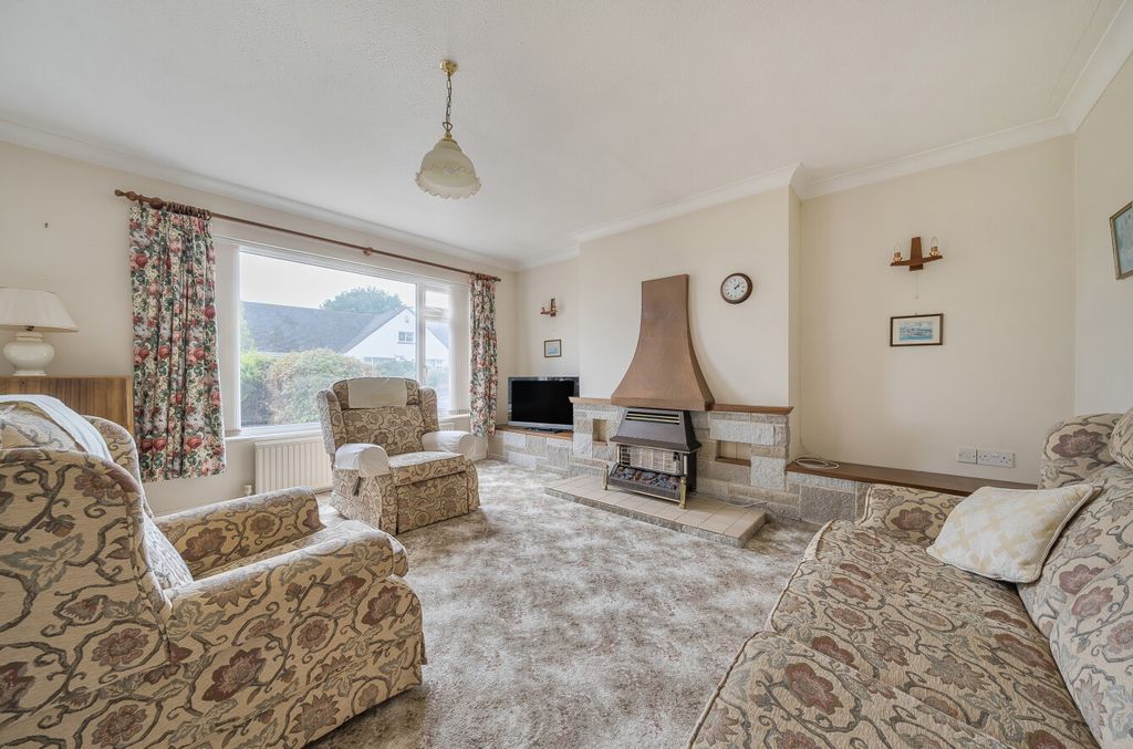 Property photo 2 of 15 1340882-1-68A492c...