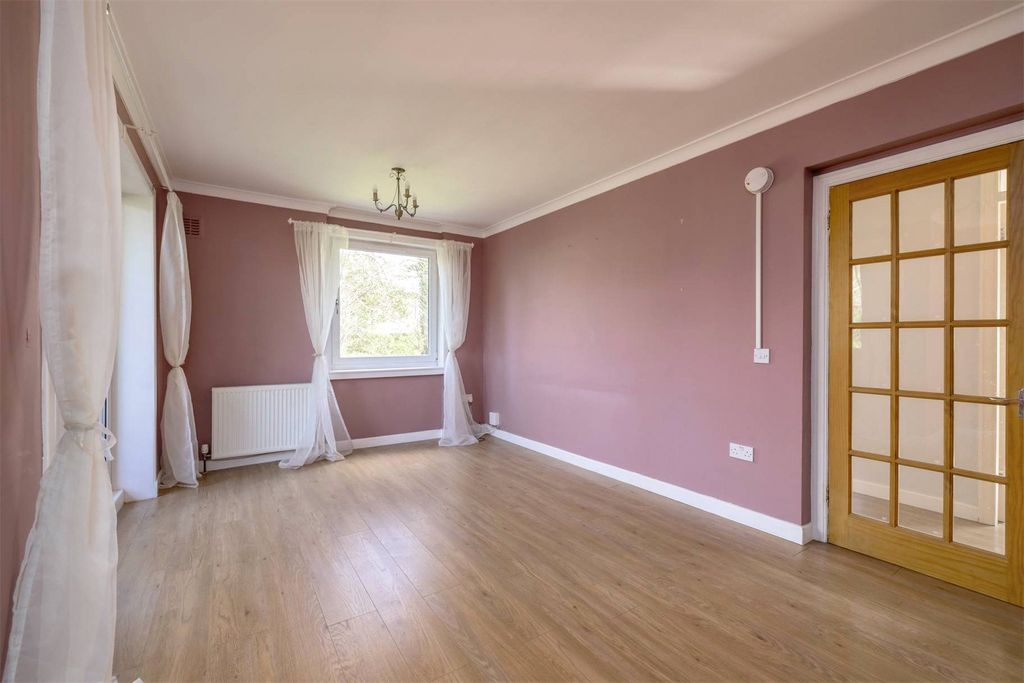 Additional image 4 of 2 bed flat for sale2/22, Pentland Drive, Comiston, Edinburgh EH10
