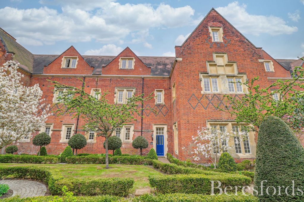 Property photo 1 of 25 Front