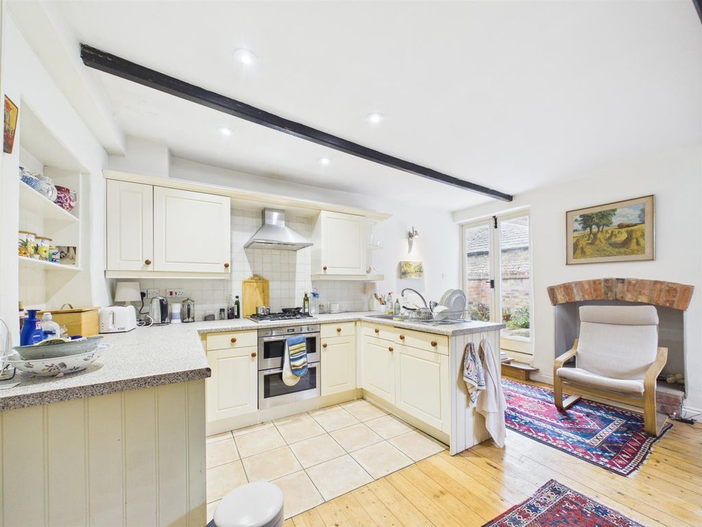 Property photo 3 of 13 Kitchen Diner