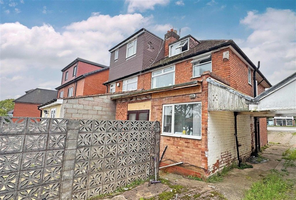 Property photo 2 of 6