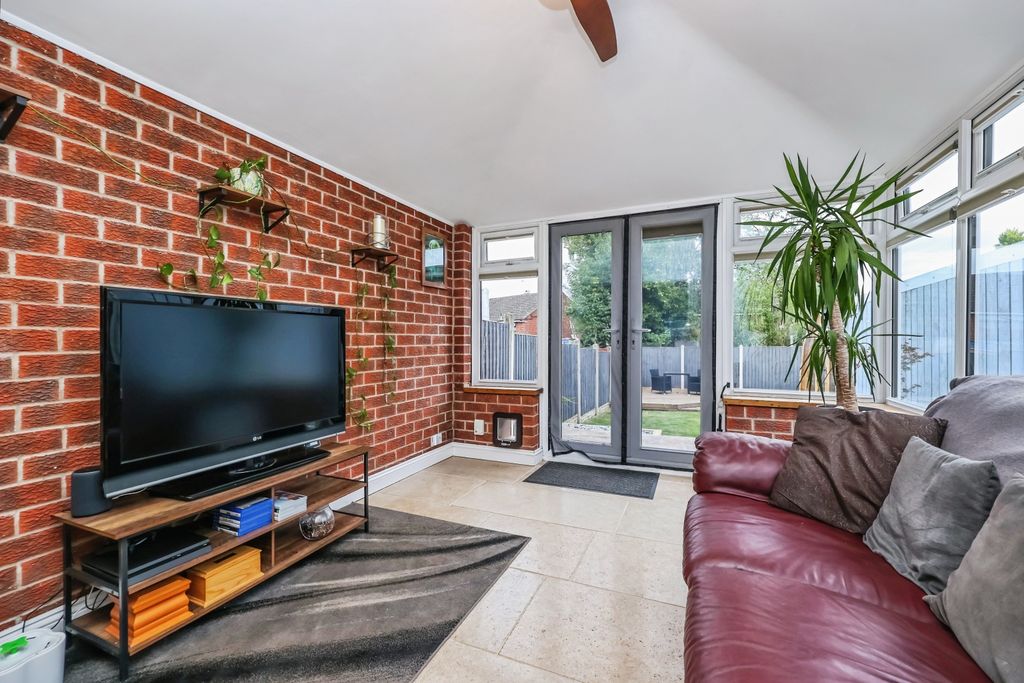 Property photo 3 of 15