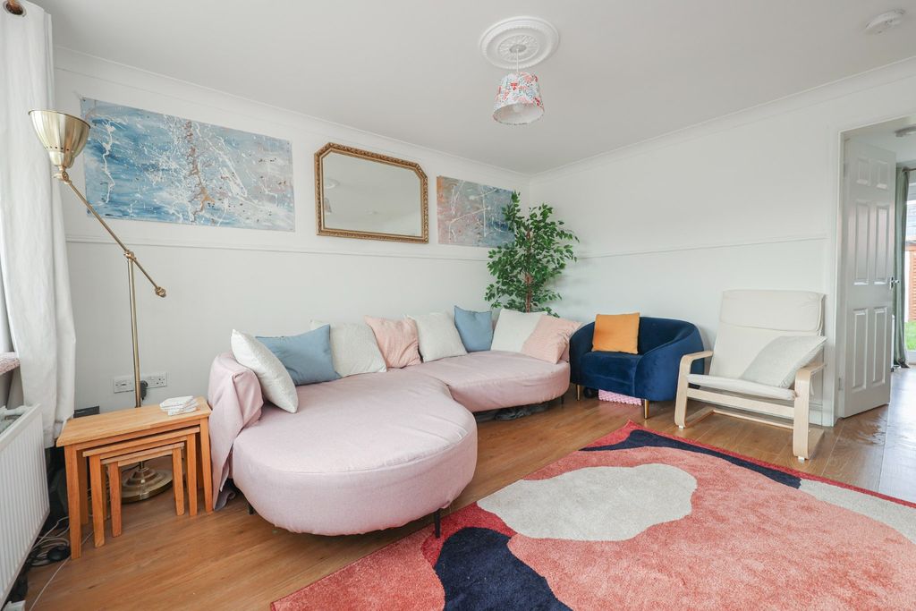 Property photo 3 of 14 4894524