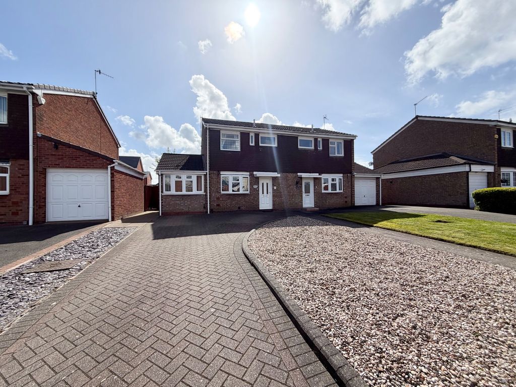 Property photo 1 of 29