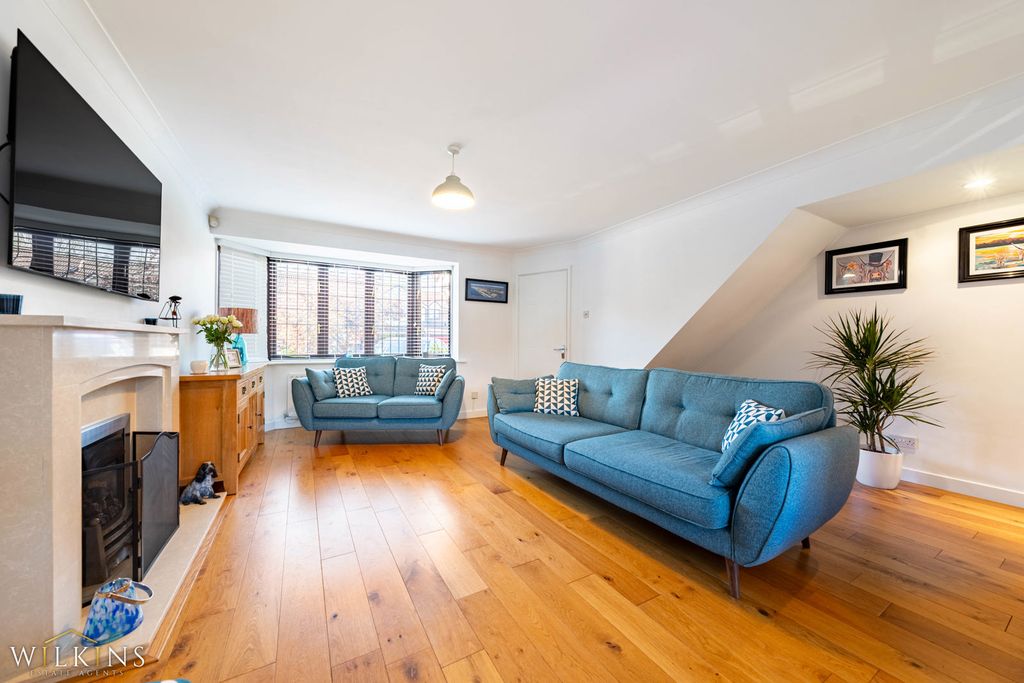 Property photo 2 of 33 Photograph