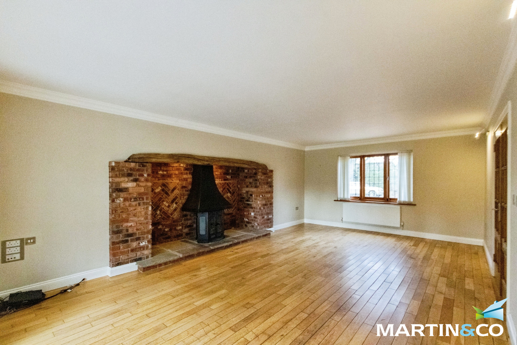 Property photo 3 of 24 Picture12