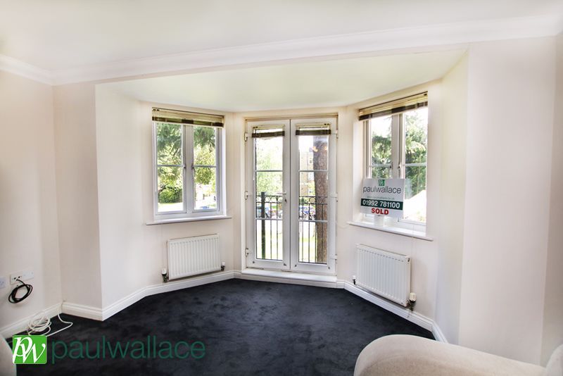 Property photo 3 of 12 Lounge View