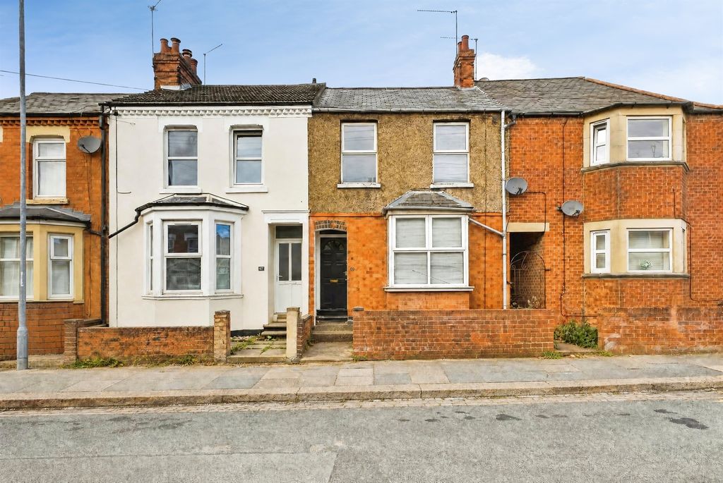 Property photo 1 of 25