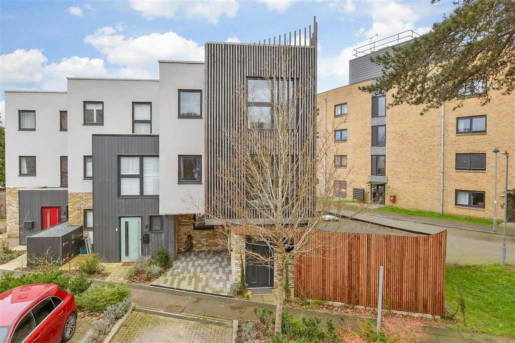 Property photo 2 of 17 External (Web)