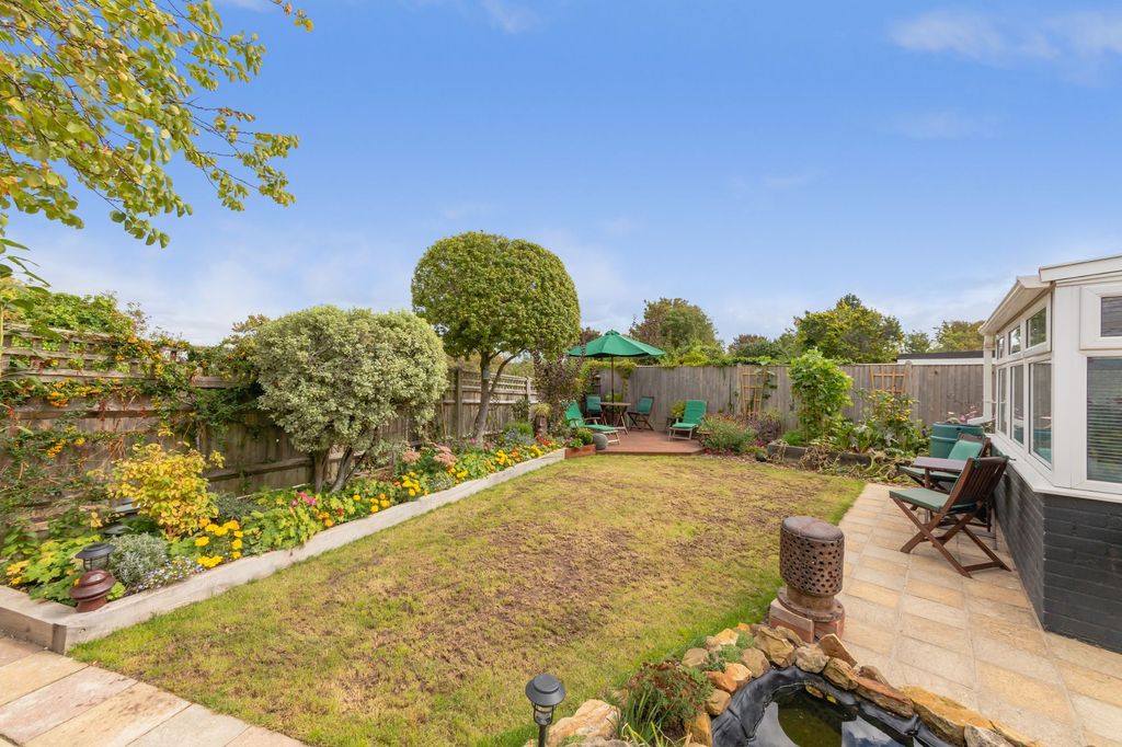 Property photo 3 of 26