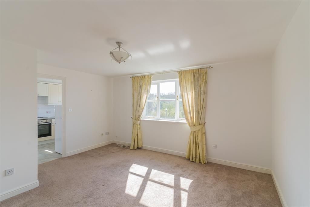 Property photo 3 of 8 Picture 3