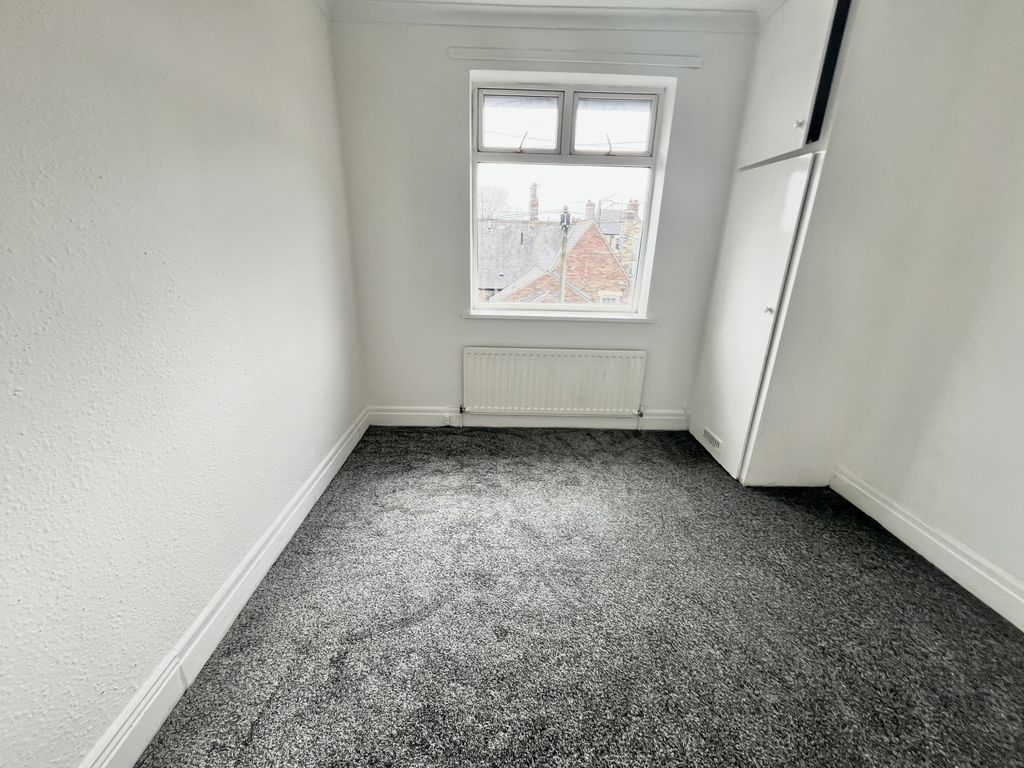 Property photo 1 of 9 Property For Let