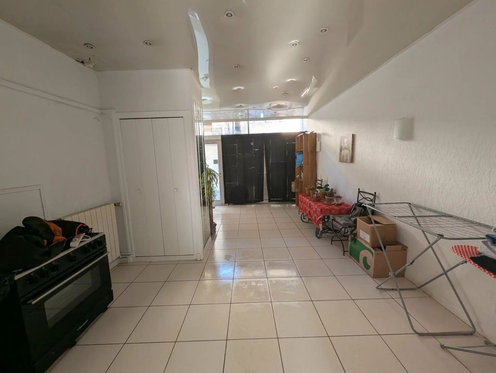 Property photo 2 of 27