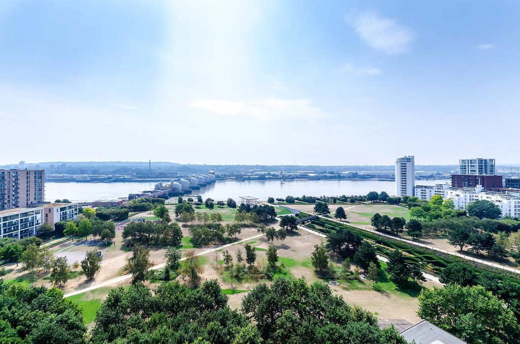 Property photo 1 of 29