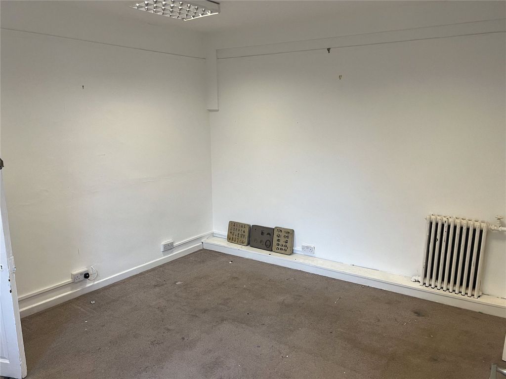 Property photo 3 of 8 Picture No. 03