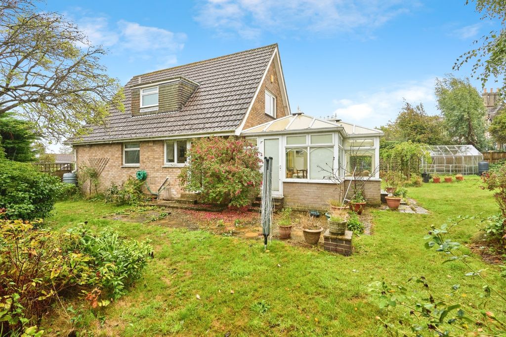 Property photo 2 of 23 Photo