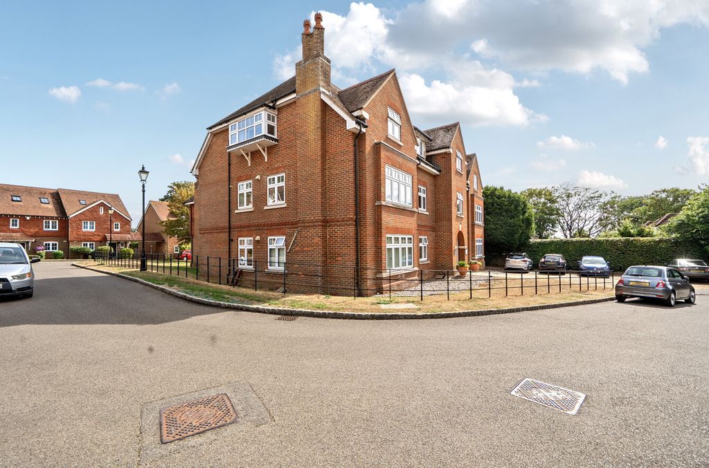 Property photo 1 of 15 1502459-4-1A07Be1...