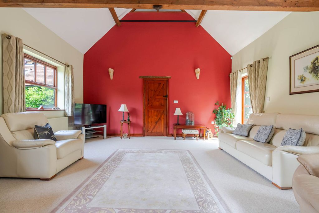 Property photo 3 of 57