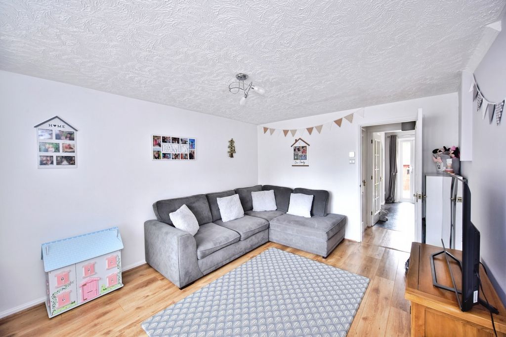 Property photo 2 of 20 Pbox-Img.Jpg