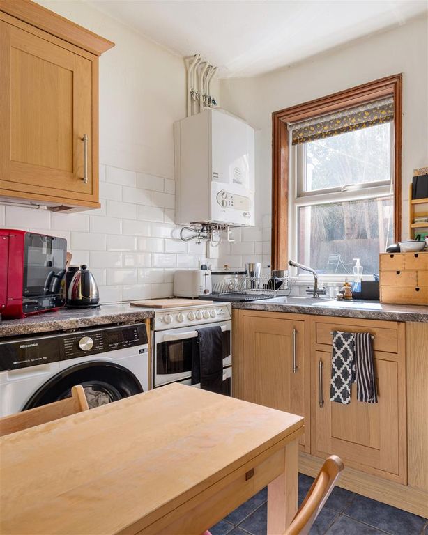 Property photo 3 of 17 P4.Jpg