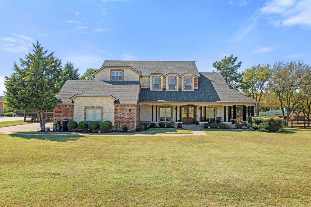 Property photo 1 of 31