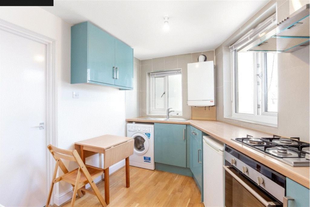 Property photo 1 of 4 Kitchen